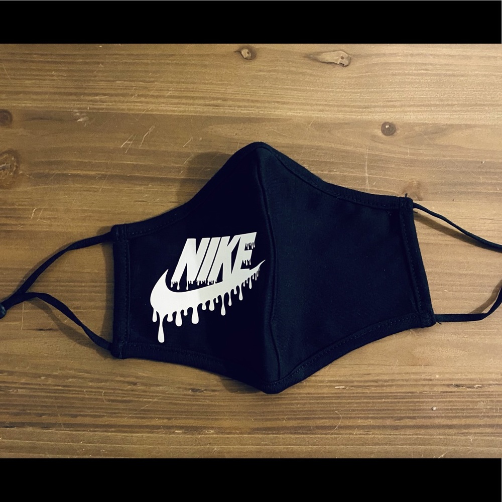 NEW Nike Drip Face Mask